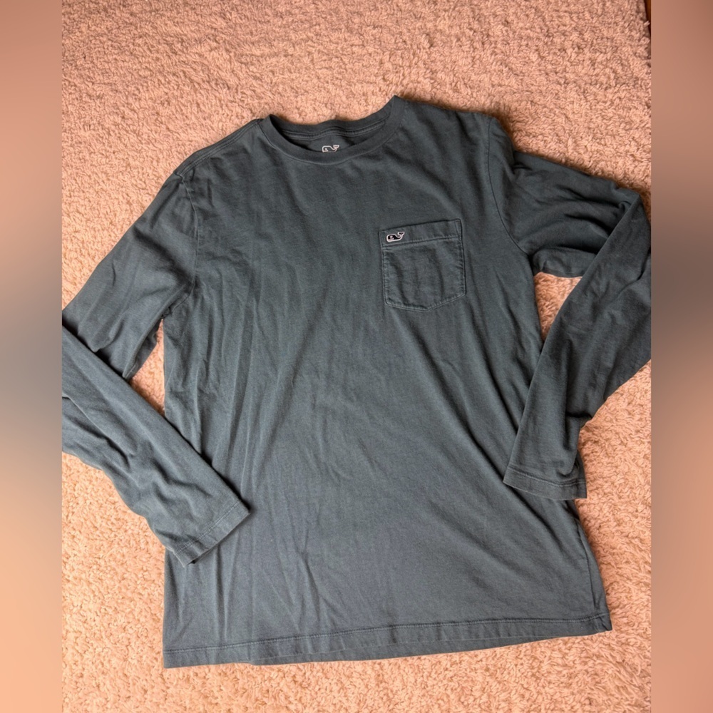 Men's Small Long Sleeve Green Vineyard Vines Tee